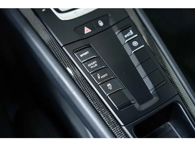 Porsche 911 Turbo 2014 Benzine 35