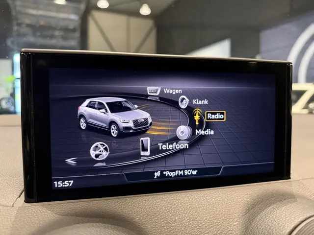 Audi Q2 35 TFSI Prestige 2022 Benzine 18