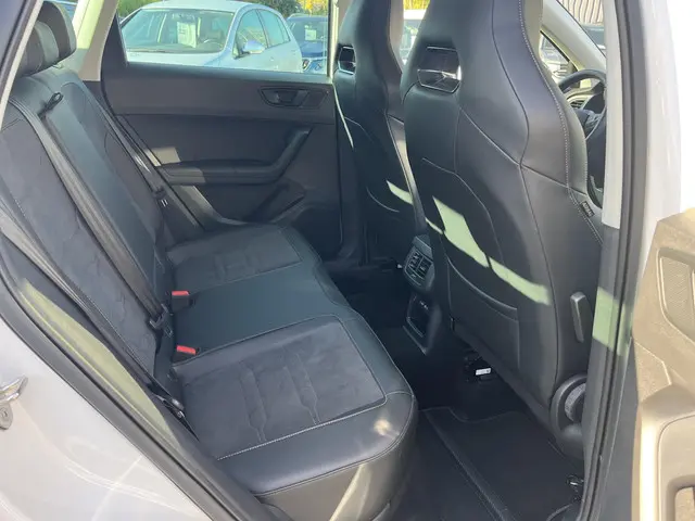 SEAT Ateca 1.5 TSi DSG FR Business Intense 2024 Benzine 17