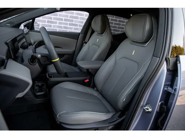 Lynk & Co 02 More 66 kWh 2025 Elektrisch 6