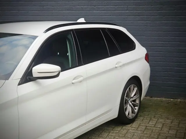 BMW 5 Serie Touring 520i High Executive 2018 Benzine 8