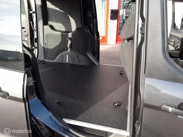 Ford Transit Connect 1.5 TDCI L1 Trend 2017 Diesel 6