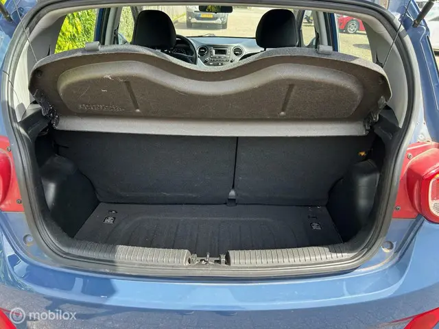 Hyundai i10 1.0i i-Motion Comfort 2015 Benzine 6