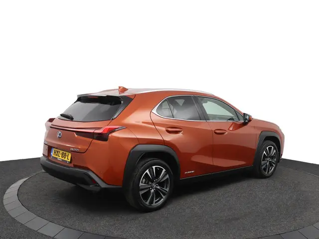 Lexus UX 2