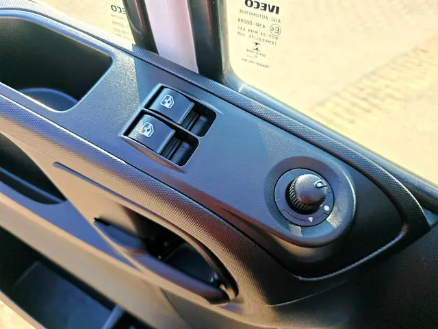 Iveco Daily 35S14V 2.3 352L H2 2022 Diesel 20