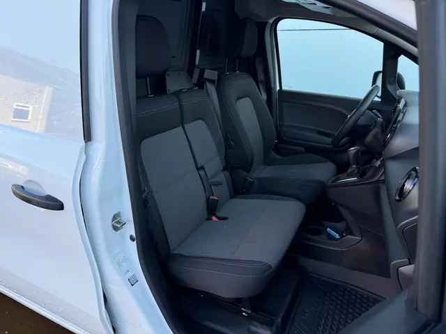 Mercedes-Benz eCitan 112 Pro 2024 Elektrisch 8