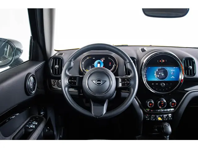 MINI Countryman Cooper SE ALL4 2022 Hybride Benzine 14