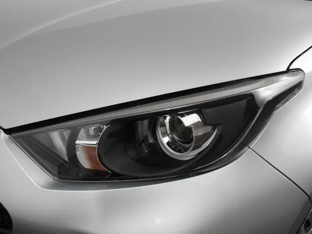 Mazda 2 Hybrid 1.5 Prime-line 2024 Hybride Benzine 23