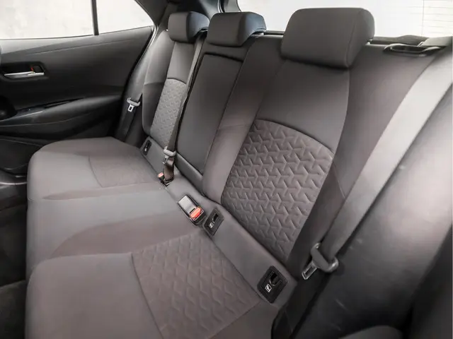 Toyota Corolla 1.8 Hybrid Sport 2021 Hybride Benzine 15