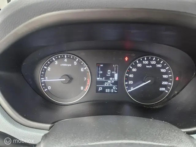 Hyundai i20 1.4i i-Vision 2015 Benzine 16