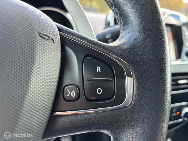 Renault Clio 1.2 GT|AUTOMAAT|CAMERA|PDC|AIRCO 2015 Benzine 20