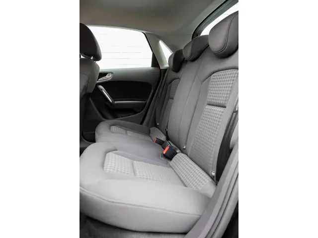 Audi A1 Sportback 1.2 TFSI Connect 2013 Benzine 5