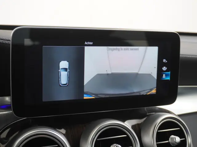 Mercedes-Benz GLC 300e 4MATIC 2022 Hybride Benzine 39