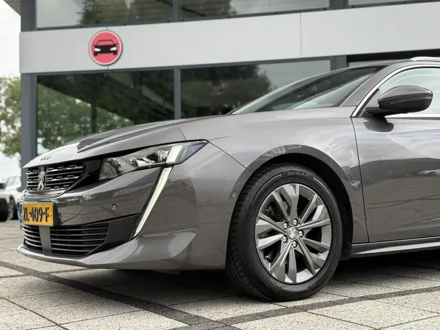 Peugeot 508 SW 1.5 Aut. BlueHDI Allure 2019 Diesel 26