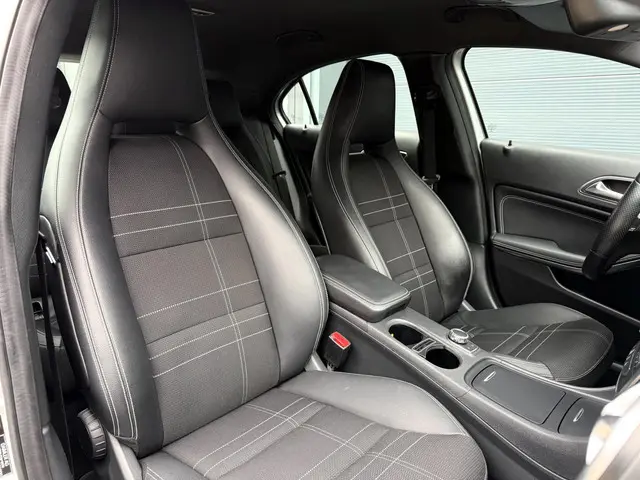 Mercedes-Benz A-Klasse 180 Ambition 2015 Benzine 17