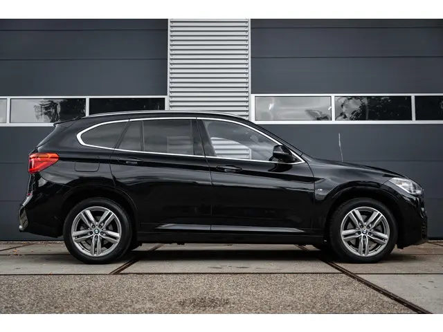 BMW X1 sDrive20i Centennial Executive 2016 Benzine 7