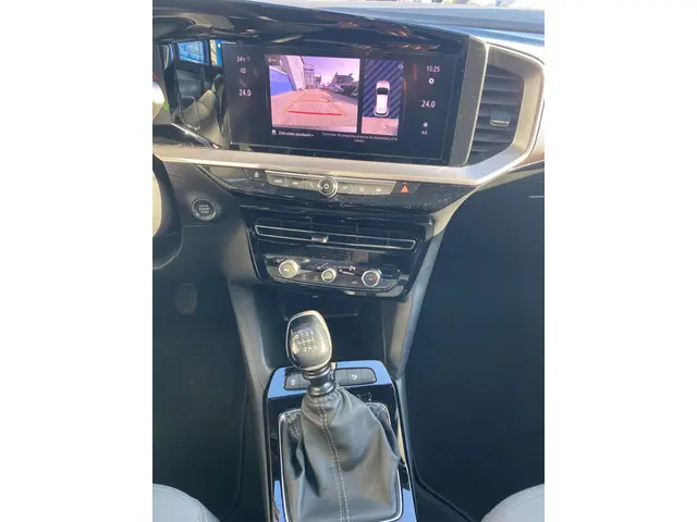 Opel Mokka 1.2 Business Elegance 2022 Benzine 13