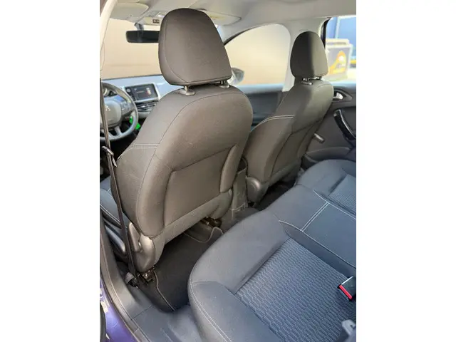 Peugeot 208 1.2 PureTech Blue Lion 2018 Benzine 29
