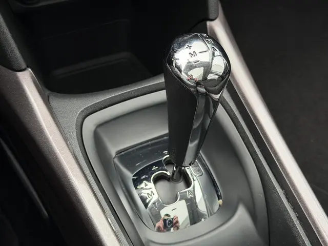 Peugeot 2008 1.2 PureTech Active 2015 Benzine 17