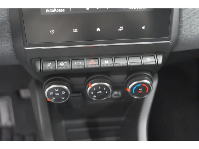 Renault Clio TCe 90 Evolution 2024 Benzine 47