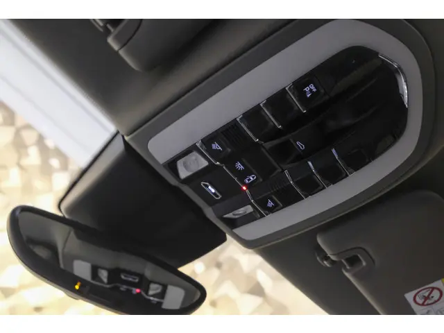 Porsche Panamera 3.0 S 421pk Facelift 2014 Benzine 34
