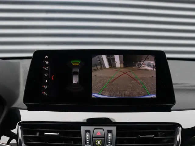 BMW X1 sDrive18i 2021 Benzine 32