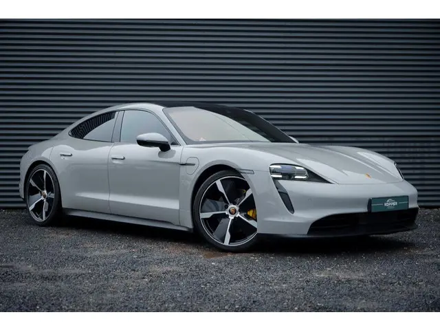 Porsche Taycan 79 kWh 2021 Elektrisch 12