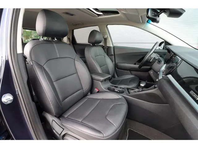 Kia Niro 1.6 GDi PHEV ExecutiveLine 2022 Hybride Benzine 11