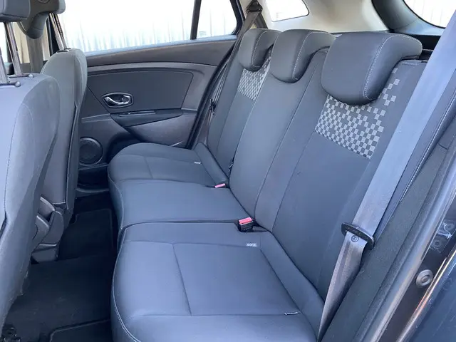 Renault Mégane Estate 1.2 TCe Bose 2014 Benzine 6