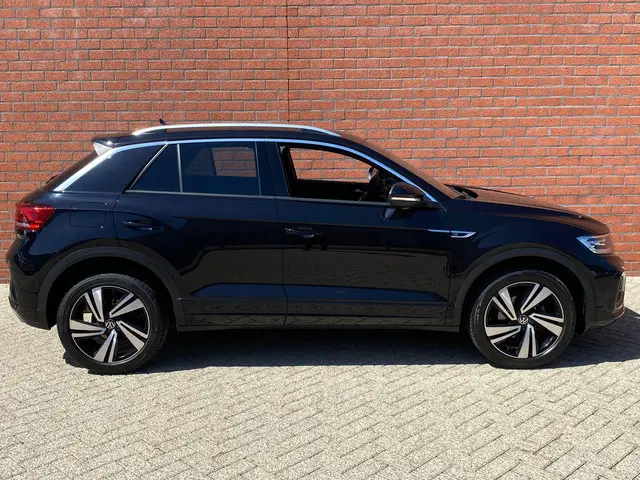 Volkswagen T-Roc 1.5 TSI 150pk DSG R-Line 2023 Benzine 5