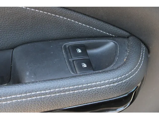 Opel ADAM 1.0 Turbo Rocks Favourite//Cabrio!! 2016 Benzine 8