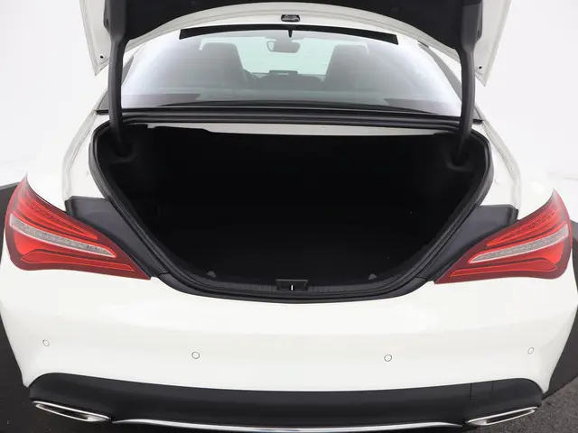 Mercedes-Benz CLA 180 Ambition 2016 Benzine 22