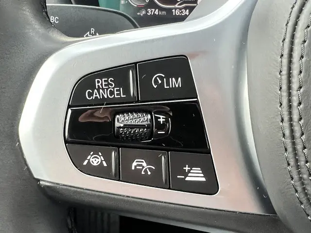 BMW X3 xDrive30e X-Line 2021 Hybride Benzine 38