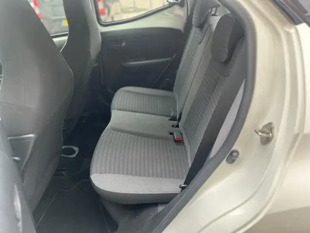 Toyota Aygo 1.0 VVT-i x-play 2020 Benzine 11