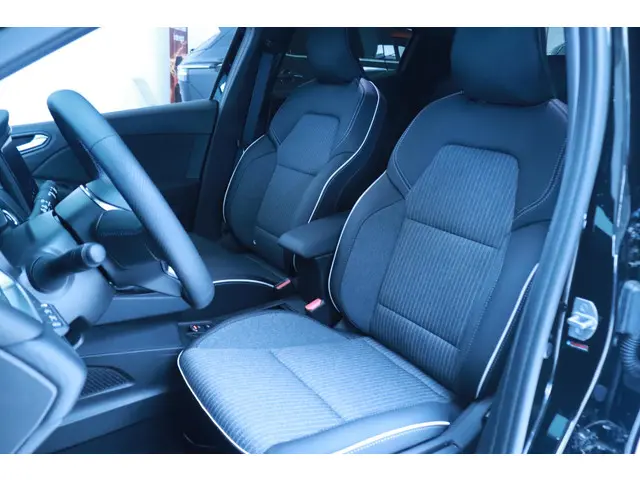 Mitsubishi Colt 1.6 HEV Intense+ 2025 Hybride Benzine 7