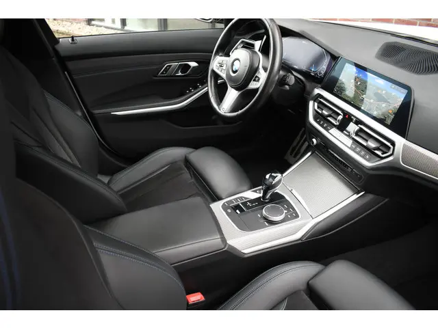 BMW 3 Serie Touring 330e M-Sport 2020 Hybride Benzine 46