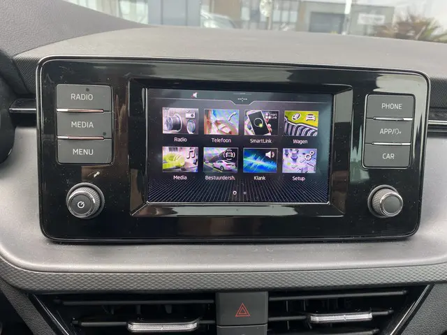 Škoda Scala 1.0 TSI Online Edition 2022 Benzine 22