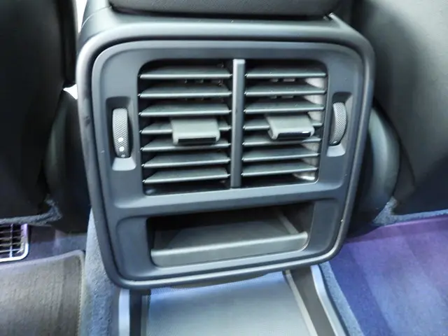 Porsche Taycan Cross Turismo 4 93 kWh 2022 Elektrisch 18