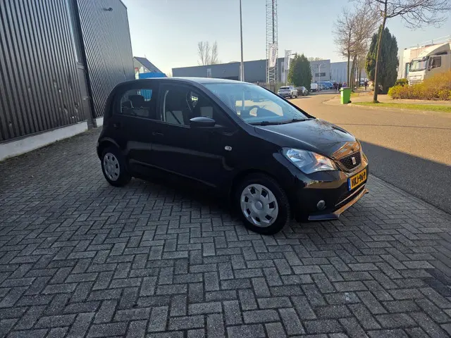 SEAT Mii 1.0 Style Sport airco cruise navi 2012 Benzine 10