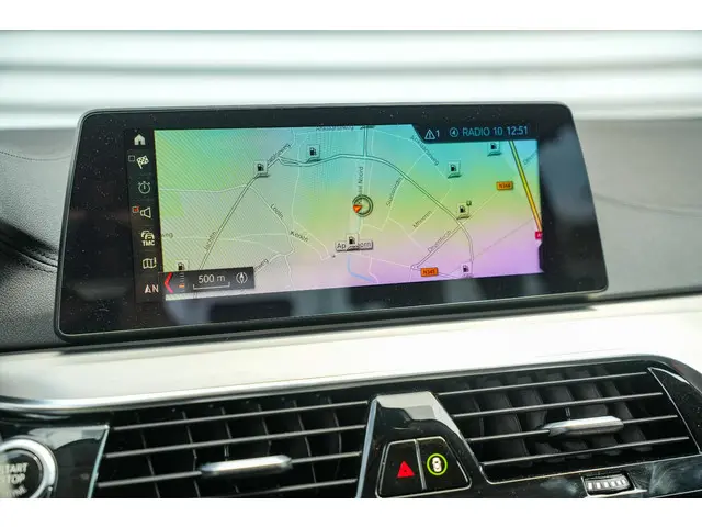 BMW 5 Serie Touring 520i Executive 2017 Benzine 17