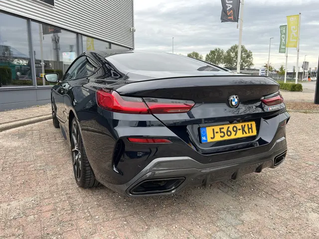 BMW 8 Serie M850i xDrive High Executive 2020 Benzine 47