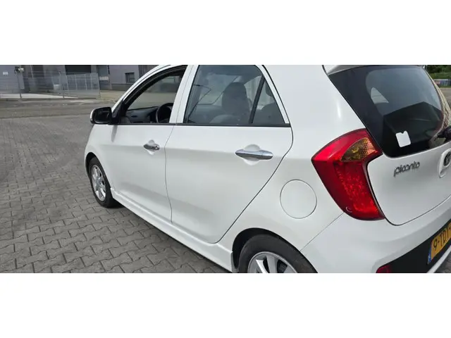 Kia Picanto 1.2 CVVT ISG Super Pack 2014 Benzine 9