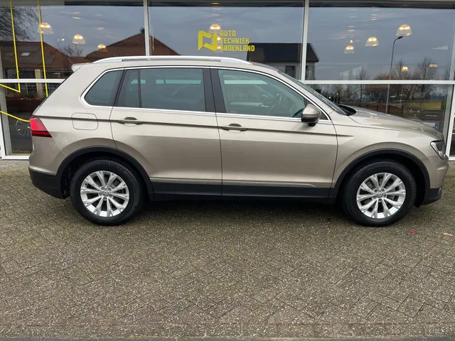 Volkswagen Tiguan 1.4 TSI Connected Series 2017 Benzine 6