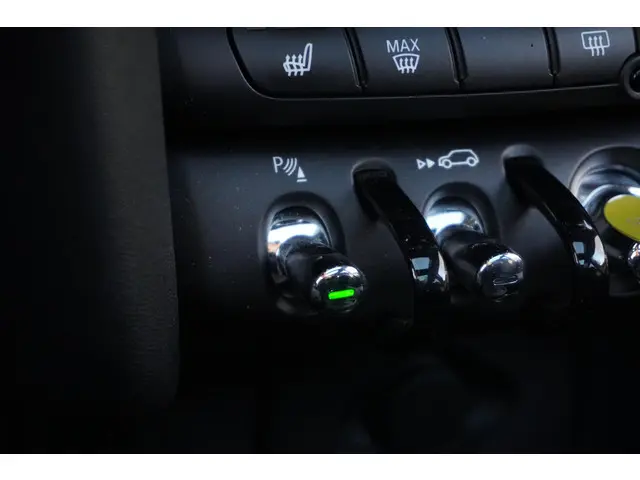 MINI Electric Cooper SE 2023 Elektrisch 16