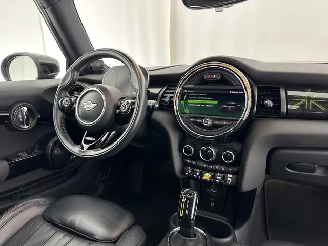 MINI Electric Mini Yours 33 kWh [ 3-Fase ] 2020 Elektrisch 7