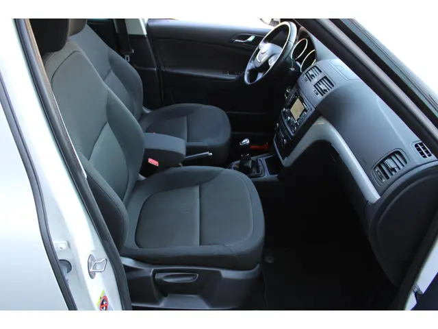 Škoda Yeti 1.2 TSI Sprint Pro 2013 Benzine 20