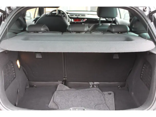 Citroën DS3 1.2 VTi So Chic 2013 Benzine 25