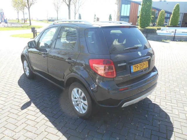 Suzuki SX4 1.6 Executive Clima, Navi!! 2013 Benzine 4
