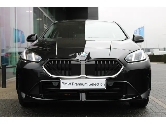 BMW 1 Serie 120 M Sport Automaat 2025 Benzine 18
