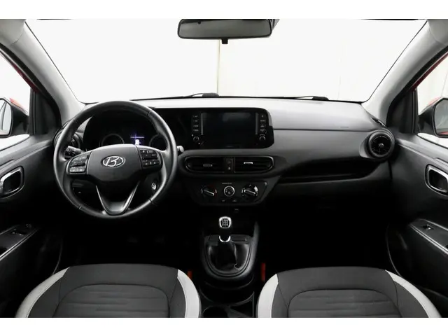 Hyundai i10 1.0 Comfort Smart rood 2021 Benzine 3